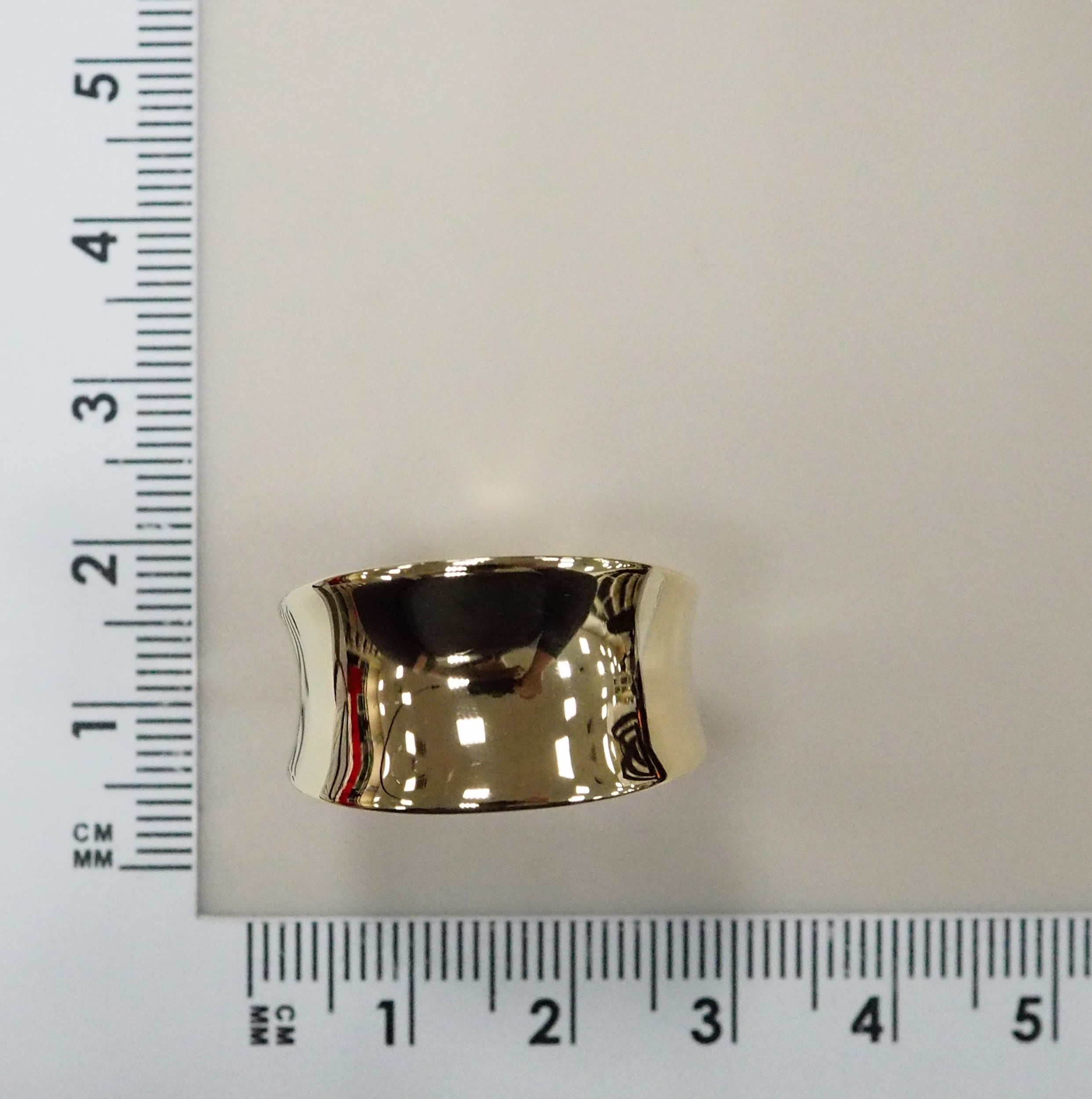 Кольцо из желтого золота